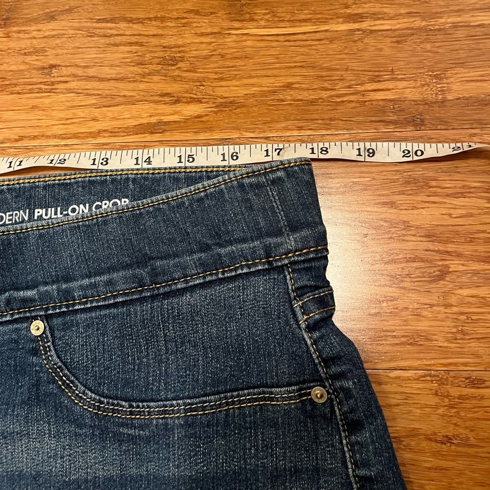Levi's Denizen Modern Pull-On Crop Medium Dark Wash Jeans. Size Women's 16 - Picture 10 of 14